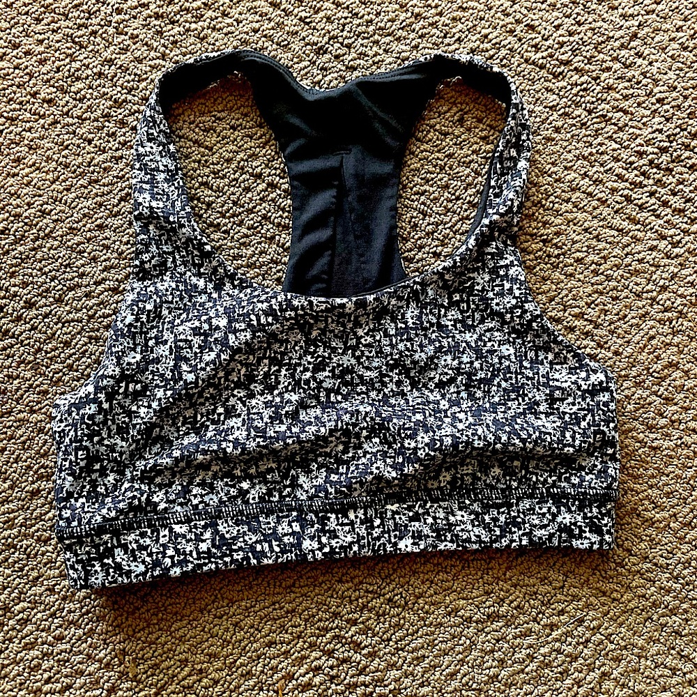 Lululemon Invigorate Sports Bra